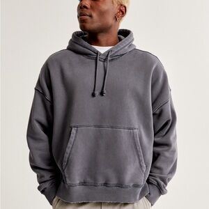 A&F Men’s Essential Cropped Popover Hoodie